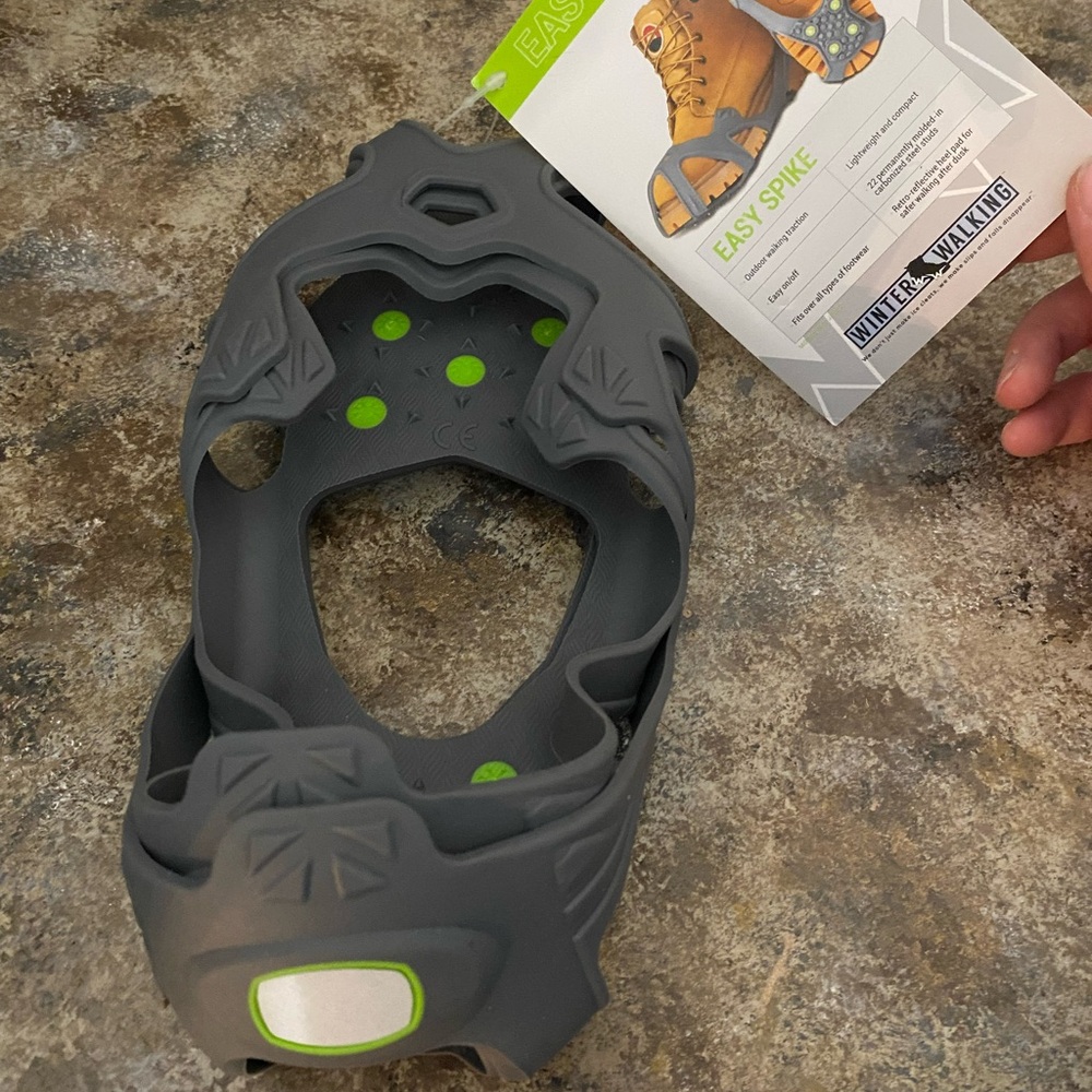 Gray Traction Device